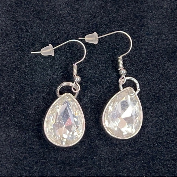 Teardrop Pear Crystal  Faceted Dangle Earrings Silver Event Formal Wedding - Picture 5 of 9